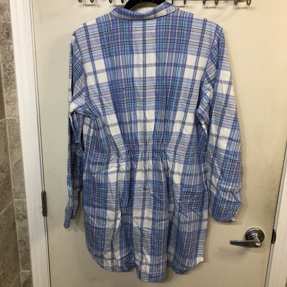 Victoria’s Secret || Long ButtonUp Sleep Shirt - Picture 2 of 5